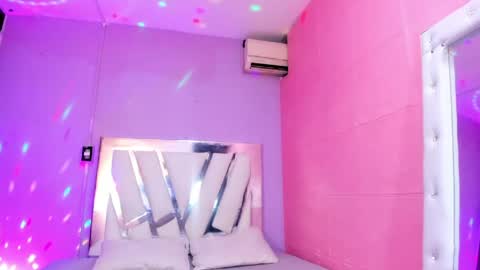 im_brittany_333 online show from May 15, 2026, 11:23 pm