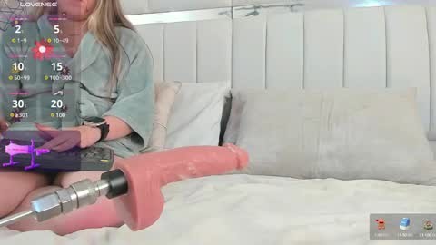 DAHLIA online show from January 30, 2025, 12:18 am