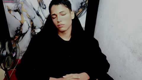 Snapshot of im_david01 chatting on February 17, 2026, 12:34 pm im_david01 online show from February 17, 2026, 12:34 pm