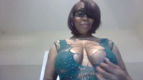 weet exy Cougar online show from May 1, 2026, 12:43 pm