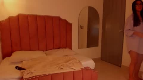 im_lisacb online show from September 10, 2025, 6:46 am