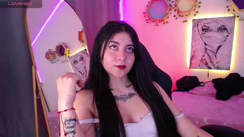 Jade Rosse online show from October 27, 2025, 8:35 pm