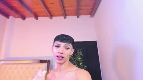 im_sebaslopez online show from January 17, 2026, 7:39 pm