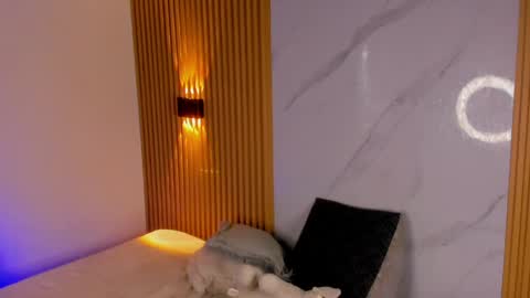 im_sebaslopez online show from May 15, 2026, 11:28 am