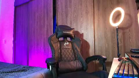 im_usuga online show from March 28, 2026, 12:05 pm