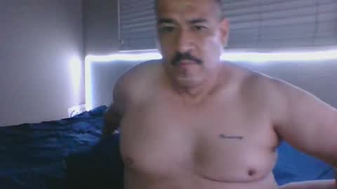 Snapshot of imbackmandosuknw chatting on December 23, 2024, 2:17 pm imbackmandosuknw online show from December 23, 2024, 2:17 pm