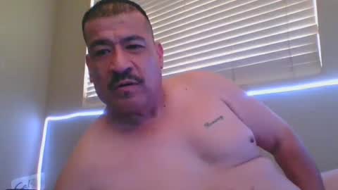 Snapshot of imbackmandosuknw chatting on January 2, 2025, 8:24 pm imbackmandosuknw online show from January 2, 2025, 8:24 pm