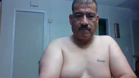 Snapshot of imbackmandosuknw chatting on September 19, 2025, 7:43 am imbackmandosuknw online show from September 19, 2025, 7:43 am