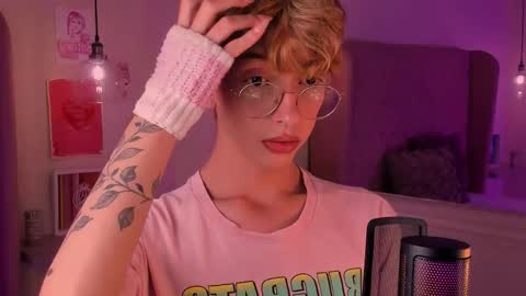 Damiano online show from October 7, 2025, 10:18 pm