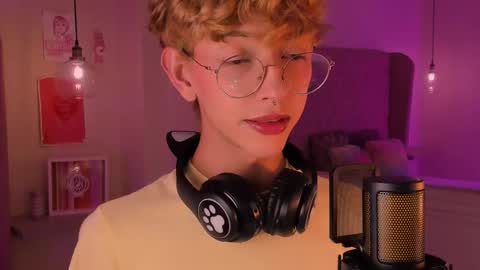 Damiano online show from October 27, 2025, 9:52 pm