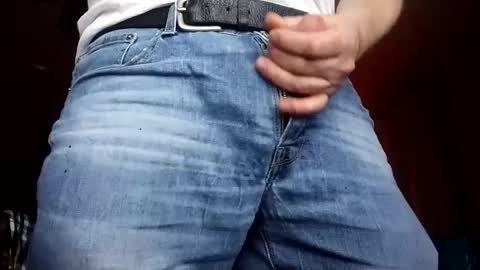 Iminyourroom online show from December 21, 2024, 2:15 pm