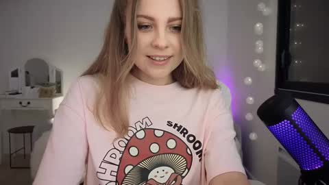 Snapshot of imkeira chatting on February 3, 2025, 7:42 pm ImKeira online show from February 3, 2025, 7:42 pm