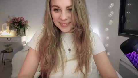 Snapshot of imkeira chatting on February 18, 2025, 7:41 pm ImKeira online show from February 18, 2025, 7:41 pm