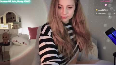 Snapshot of imkeira chatting on October 10, 2025, 7:24 pm ImKeira online show from October 10, 2025, 7:24 pm