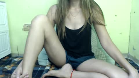 dhen online show from August 3, 2026, 12:53 am