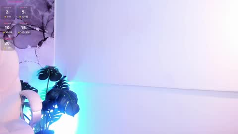 Leana online show from February 20, 2025, 12:19 am