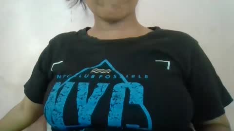 Snapshot of imlovelyrose chatting on January 31, 2025, 9:16 am ROSE online show from January 31, 2025, 9:16 am