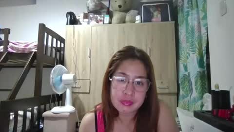 Snapshot of immaculate02 chatting on December 10, 2024, 2:06 pm Immaculate02 online show from December 10, 2024, 2:06 pm