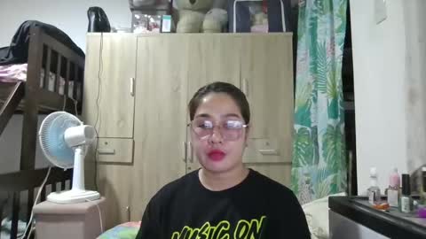 Snapshot of immaculate02 chatting on January 6, 2025, 2:47 pm Immaculate02 online show from January 6, 2025, 2:47 pm