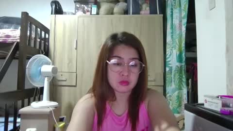 Snapshot of immaculate02 chatting on February 17, 2025, 3:42 pm Immaculate02 online show from February 17, 2025, 3:42 pm