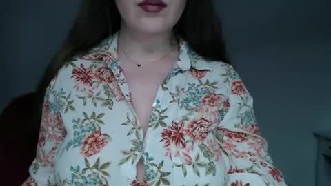 Pola online show from February 5, 2026, 9:41 pm