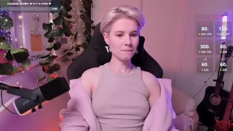 Mia online show from February 9, 2025, 10:09 am