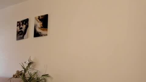 my name Imo  Fansly  online show from April 10, 2026, 8:41 am