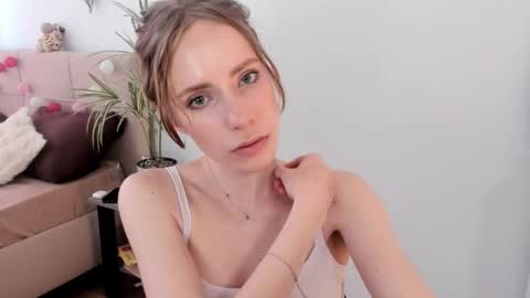 Snapshot of imogensy chatting on May 20, 2026, 10:21 am my name Imo Fansly online show from May 20, 2026, 10:21 am