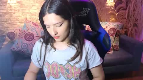 Snapshot of imrockstaer chatting on November 13, 2025, 7:35 pm Karen online show from November 13, 2025, 7:35 pm