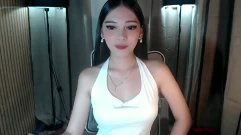 Aki online show from October 8, 2025, 11:52 am