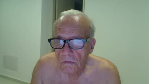 Snapshot of incendiado chatting on October 13, 2025, 6:35 am incendiado online show from October 13, 2025, 6:35 am