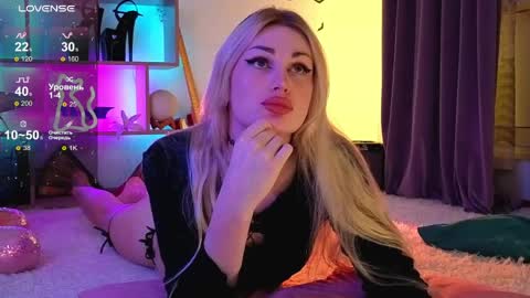  Dina  Help me reach 100 likes  online show from April 2, 2026, 9:01 pm