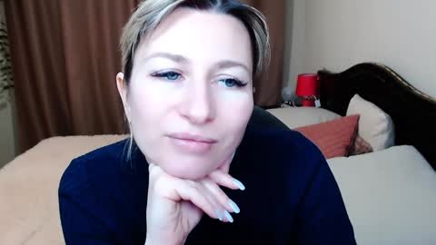 Snapshot of incredible_ariela chatting on December 15, 2024, 1:54 pm incredible_ariela online show from December 15, 2024, 1:54 pm