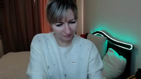 Snapshot of incredible_ariela chatting on December 21, 2024, 10:39 am incredible_ariela online show from December 21, 2024, 10:39 am