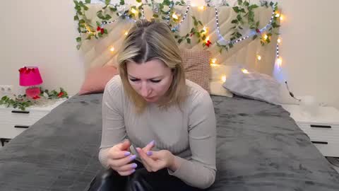 Snapshot of incredible_ariela chatting on February 27, 2025, 10:26 am incredible_ariela online show from February 27, 2025, 10:26 am