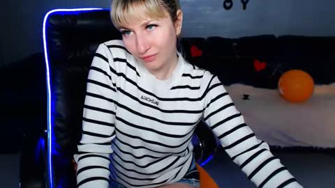 Snapshot of incredible_ariela chatting on March 7, 2025, 1:40 pm incredible_ariela online show from March 7, 2025, 1:40 pm