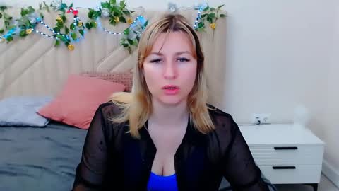 incredible_ariela online show from April 10, 2026, 12:32 pm
