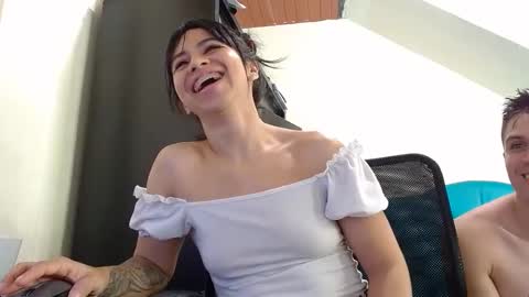 incubus_couple1 online show from December 27, 2024, 4:04 am