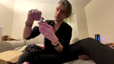 Incubussy X online show from January 3, 2025, 4:11 am