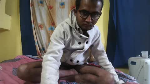 Snapshot of indiancumking chatting on January 14, 2025, 1:36 am inindiancumking online show from January 14, 2025, 1:36 am