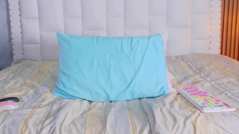 Snapshot of indiancutiie chatting on October 24, 2025, 7:32 pm LITTLE AINHOA online show from October 24, 2025, 7:32 pm