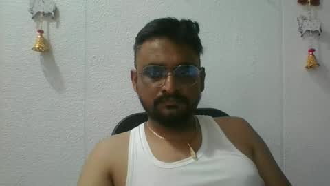 Snapshot of indianlover1433 chatting on October 24, 2025, 6:43 am Indian lover online show from October 24, 2025, 6:43 am