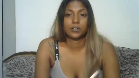 indianqtpie6 online show from February 16, 2026, 6:26 pm