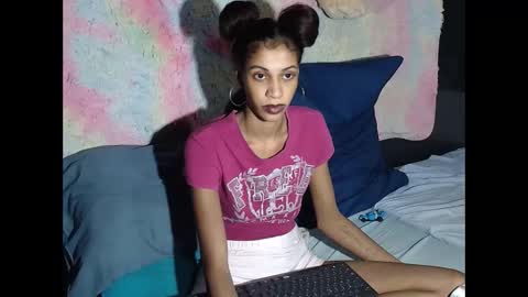 indianqueen5 online show from November 28, 2025, 8:55 pm