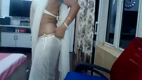 Radha online show from March 25, 2026, 8:37 pm