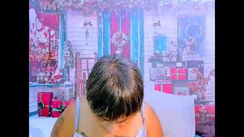 indianroxy27 online show from December 14, 2025, 9:25 am