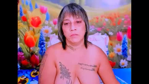 indianroxy27 online show from February 18, 2026, 7:15 am