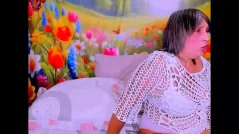 indianroxy27 online show from April 3, 2026, 7:01 pm