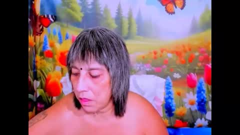 indianroxy27 online show from April 21, 2026, 7:25 am