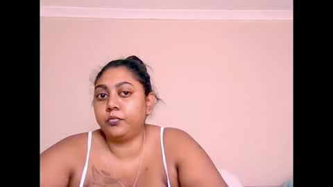 indianruby21 online show from February 3, 2026, 8:19 am